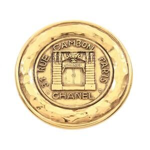 CHANEL Gold Brooch